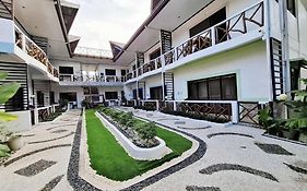 Hotel Oasis Port Barton